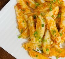 Crab Roe Stir-Fried Rice Noodles