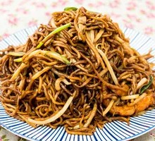 Egg and Pork Noodles Stir-Fry