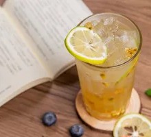 Grape Fruit Sparkling Water