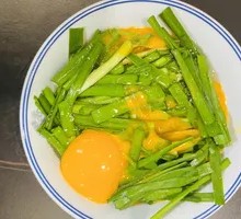 Stir-fried Eggs with Leeks