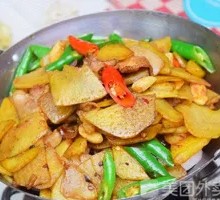 Spicy Potatoes in Dry Pot