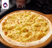 Golden Pillow Durian Pizza