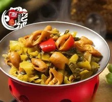 Sour Cabbage Stir-Fried Pork Intestines