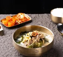 Traditional Beef and Kelp Soup