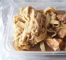 Stewed Chicken with Brown Sauce