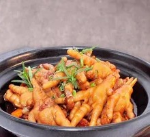 Braised Chicken Feet with Soybeans