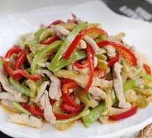 Fried Tofu Skin with Pickled Vegetable and Pork Strips