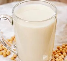 Freshly Ground Soy Milk