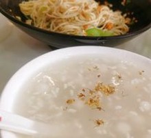 Sweet Rice Balls in Fermented Glutinous Rice Water