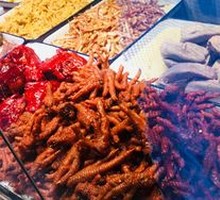 Braised Chicken Feet with Tiger Skin