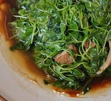 Clam and Shepherd's Purse Stir-fry