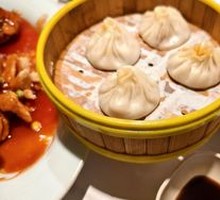 Suzhou-style Crab Roe Steamed Bun