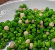 Gizzard Lily and Sweet Peas