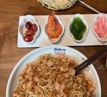 Crab and Shrimp Noodles