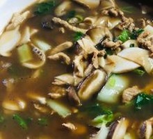 Double Mushroom Pork Noodles