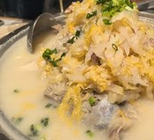 Braised Bone with Pickled Cabbage