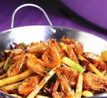 Spicy Stir-Fried Prawns in Dry Pot