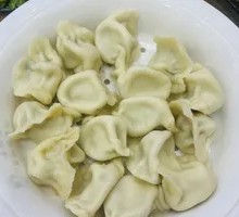 Celery and Pork Dumplings in Soup