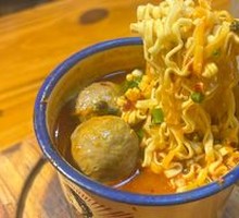 Tea Mug Beef Noodles with Beef Meatballs