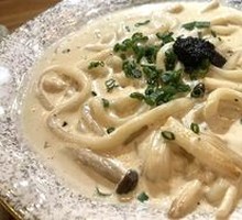 Black Truffle Mushroom Cream Udon