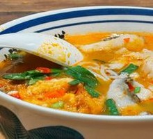 Sour Spicy Red Broth Rice Noodles