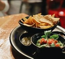 Guacamole with Crispy Tortilla Chips