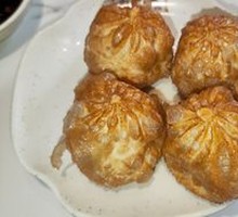 Signature Tight Fermented Steamed Bun