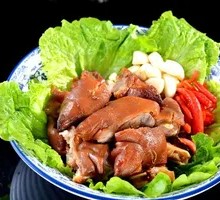 Cold-Mixed Pig Trotter