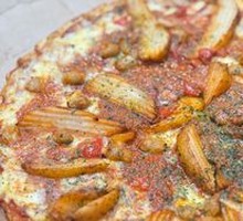 Classic Meat Sauce Crispy Pizza