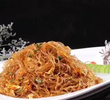 Stir-Fried Seafood with Rice Noodles