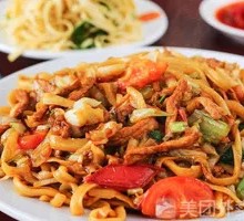 Sausage Stir-Fried Noodles