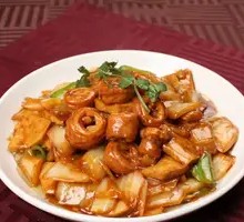 Braised Pig Intestines with Chinese Cabbage