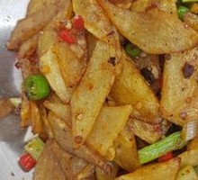 Spicy Potatoes in Dry Pot