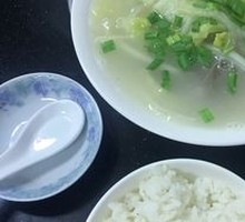 Chinese Cabbage and Lamb Noodle Soup