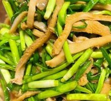 Stir-Fried Lamb Tripe with Garlic