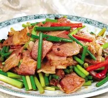 Stir-fried Garlic Shoots with Preserved Pork