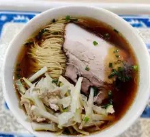 Braised Pork and Bamboo Shoot Noodles