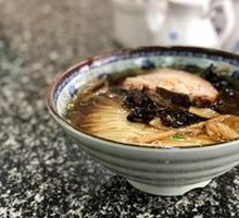 Vegetarian Braised Pork Noodles