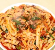 Beef Stir-Fried Knife-Cut Noodles