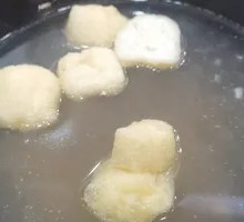 Spicy and Sour Beef Noodle Soup