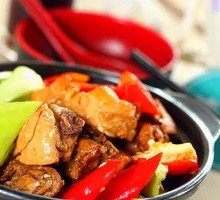 Stewed Chicken with Brown Sauce