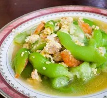 Loofah with Pork Stir-Fry