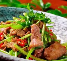 Cilantro Stir-Fried Beef