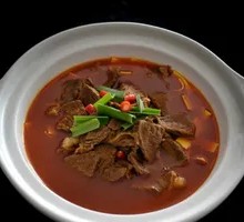 Braised Yellow Beef in Sandpot from Dabie Mountains