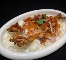 Hand-Torn Sea Bass with Green Pepper and Sauce