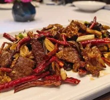 Stir-fried Snowflake Beef with Wild Mushrooms