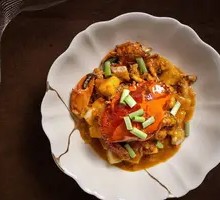 Taizhou Rice Cake with Green Crab Bone Sauce