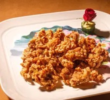 Floral Crispy Shell Lychee Pork