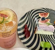 Raspberry Basque Cheesecake