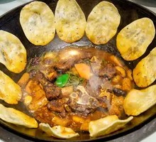 Stewed Beef Spine in Earthen Pot